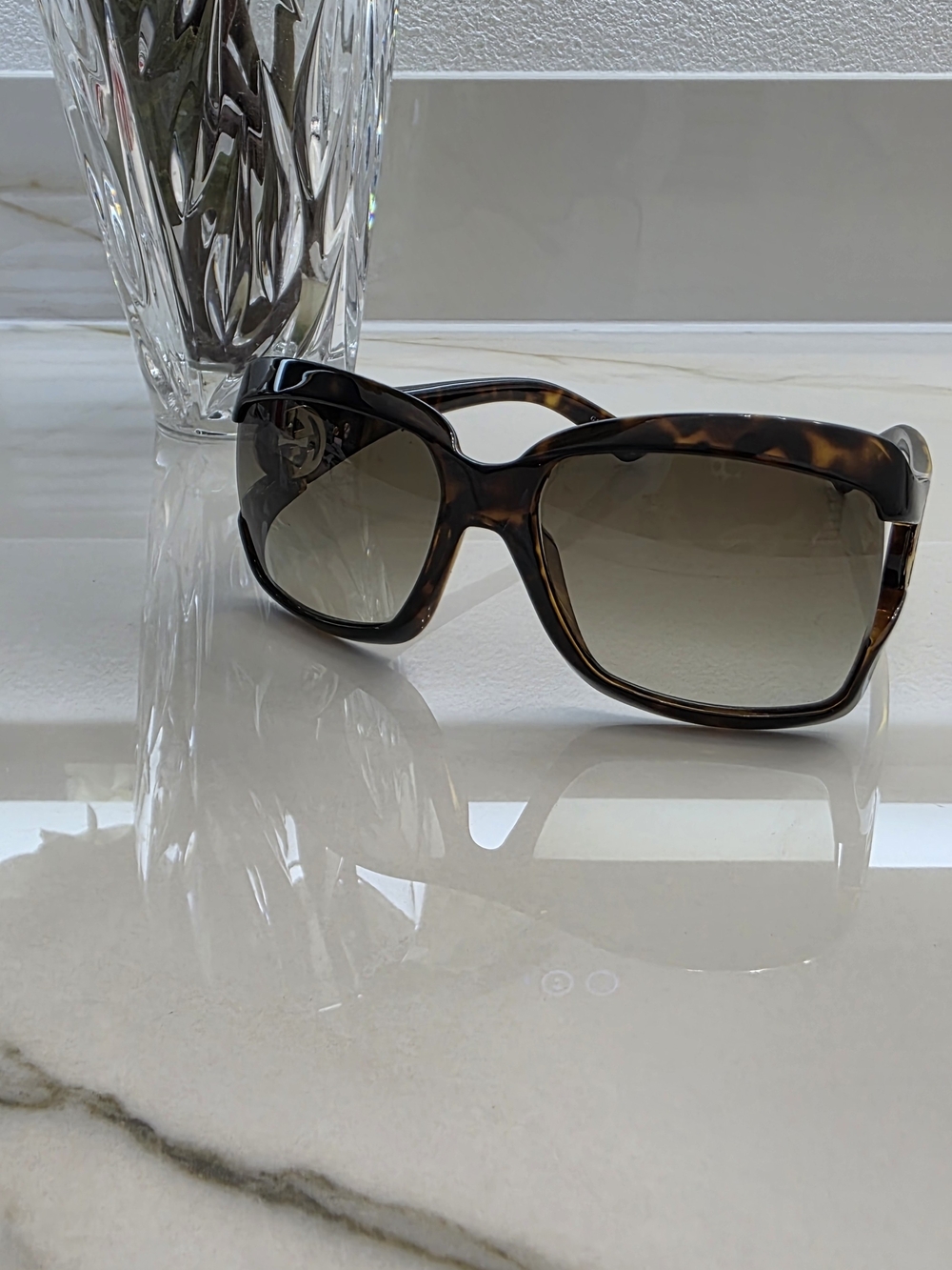 GUCCI Tortoiseshell Women's Oversized Sunglasses - Brown